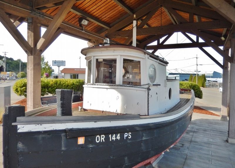 Tugboat <i>Irene</i> (<i>side view</i>). Click for full size. Tugboat <i>Irene</i> (<i>side view</i>) image. Click for full size.
