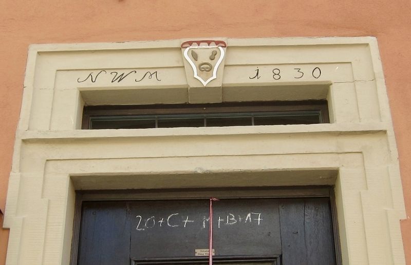 Schulinstrasse 14 - Above the door - Baker's Guild Sign image. Click for full size.