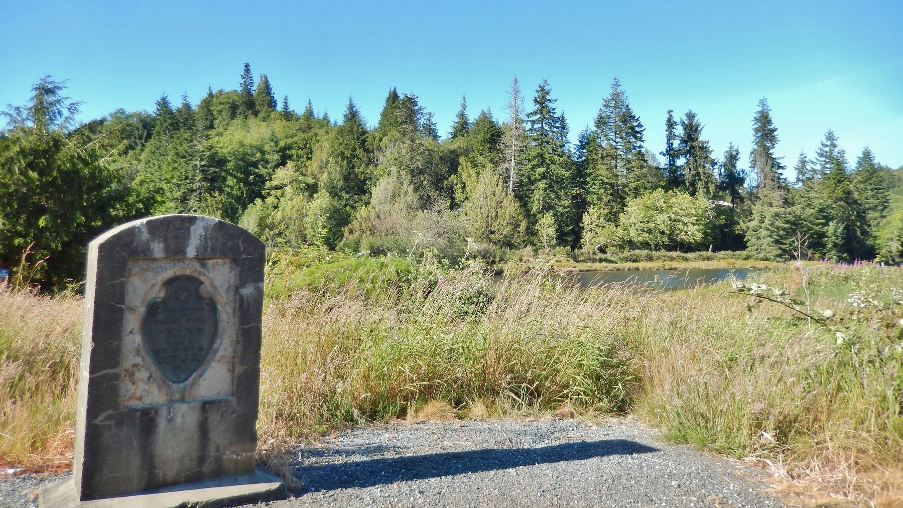 Coos Bay Waters to Coquille Waters Trail Marker (<i>wide view</i>) image. Click for full size.
