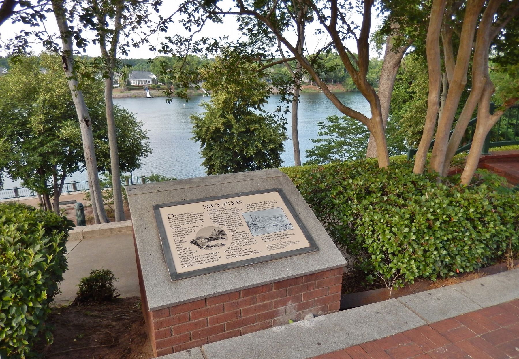 Navigation Marker (<i>wide view; Savannah River in background</i>) image. Click for full size.