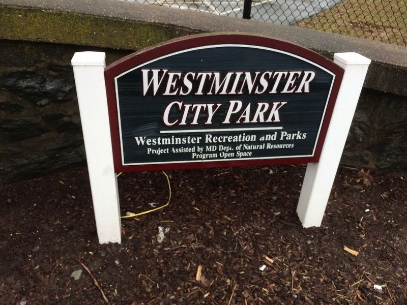 Sign on the opposite entrance of the park image. Click for full size.
