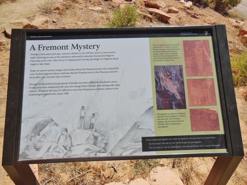 A Fremont Mystery Marker (<i>wide view</i>) image. Click for full size.
