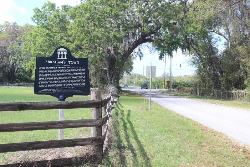 Pilaklikaha/Abraham's Town Marker looking west toward FL 471 image. Click for full size.