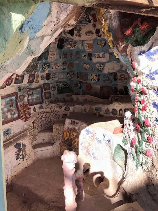 Salvation Mountain image. Click for full size.