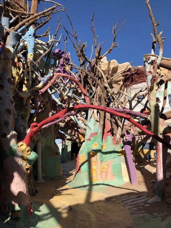 Salvation Mountain image. Click for full size.