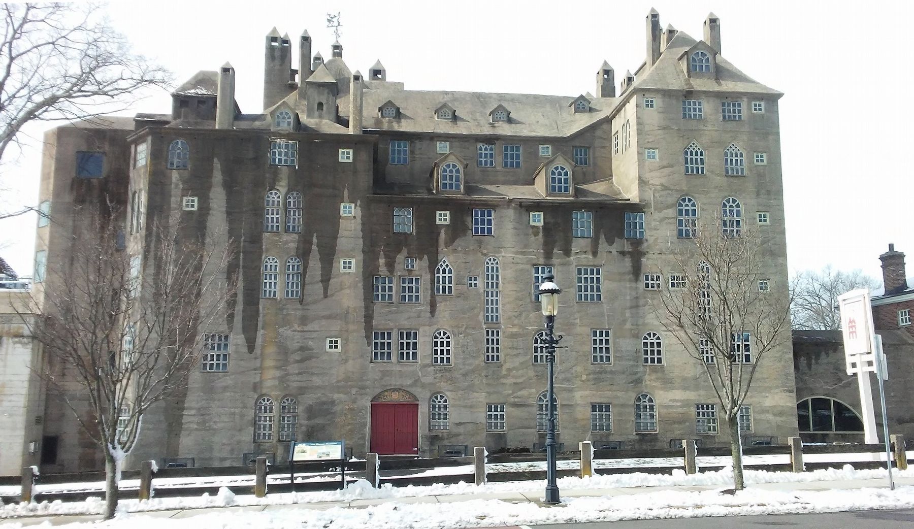 The Mercer Museum and Marker image. Click for full size.