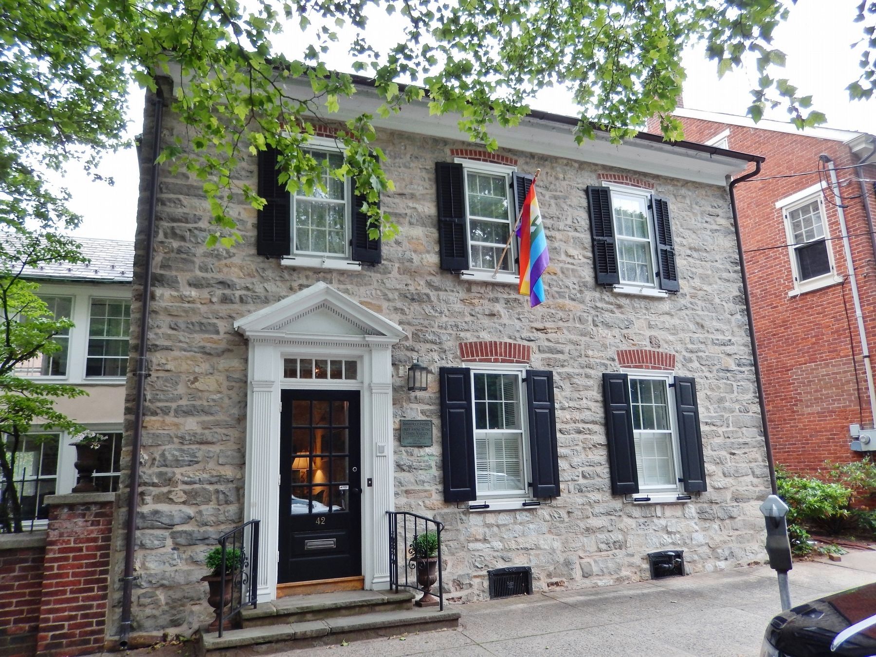 Horsfield House (<i>front view; marker visible right of door</i>). Click for full size. Horsfield House (<i>front view; marker visible right of door</i>) image. Click for full size.