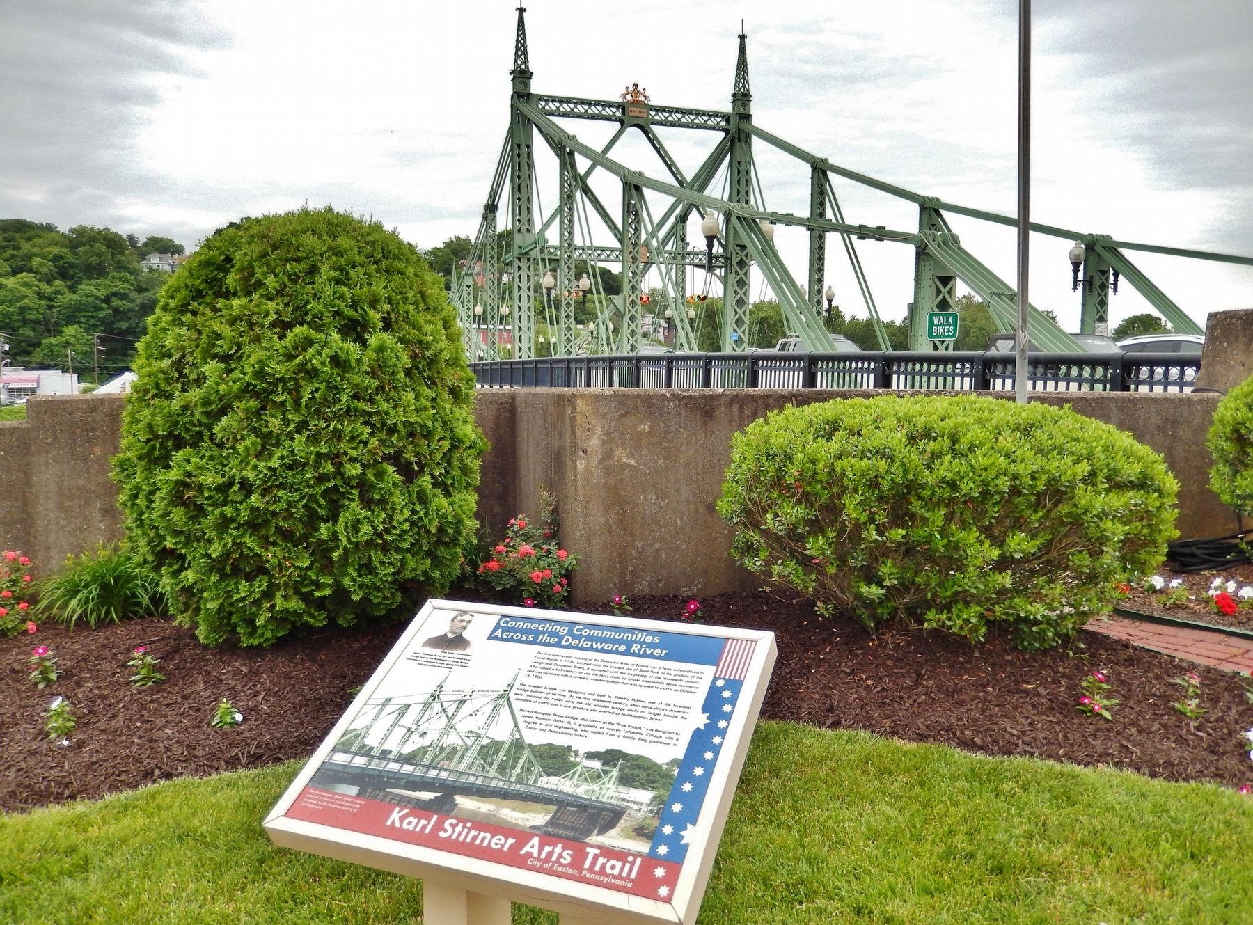 Connecting Communities Across the Delaware River Marker (<i>wide view</i>) image. Click for full size.