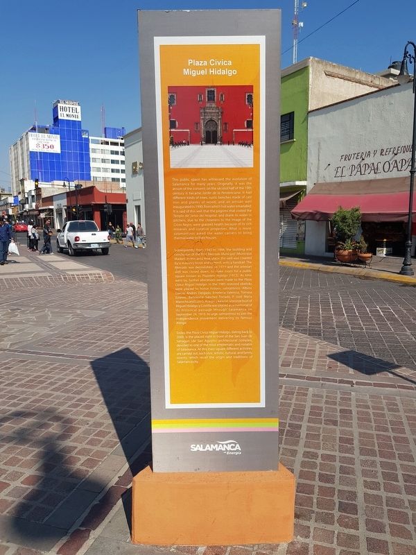 The Miguel Hidalgo Civic Plaza Marker English side image. Click for full size.