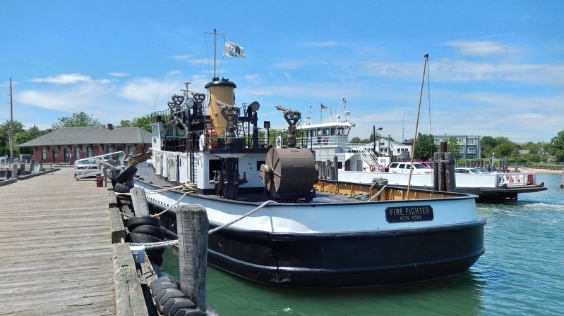 Fire Fighter Boat (<i>stern view</i>) image. Click for full size.