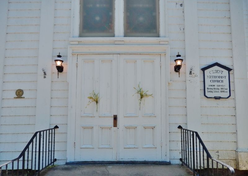 Orient Methodist Church (<i>entrance detail</i>) image. Click for full size.