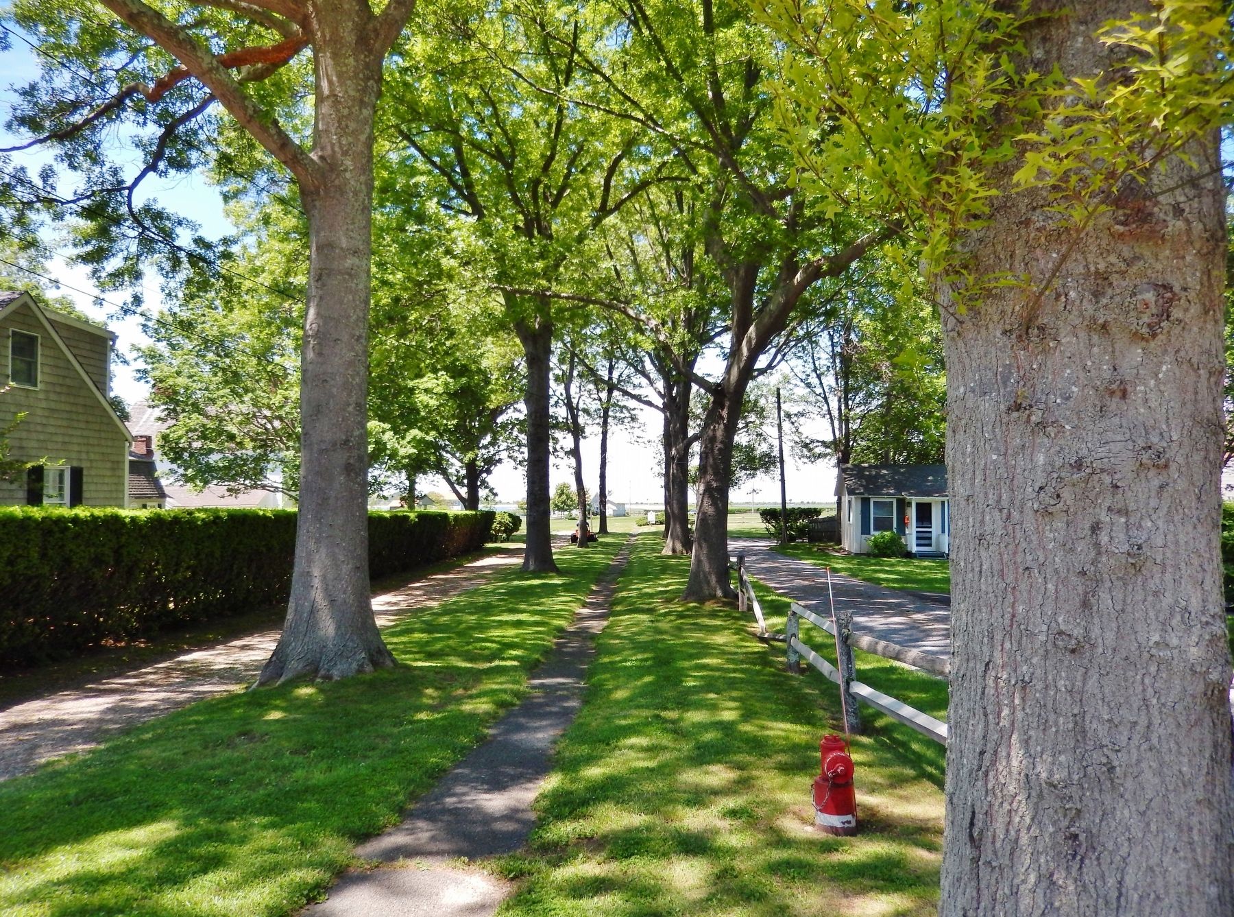 Poquatuck Park (<i>view into park from marker</i>) image. Click for full size.