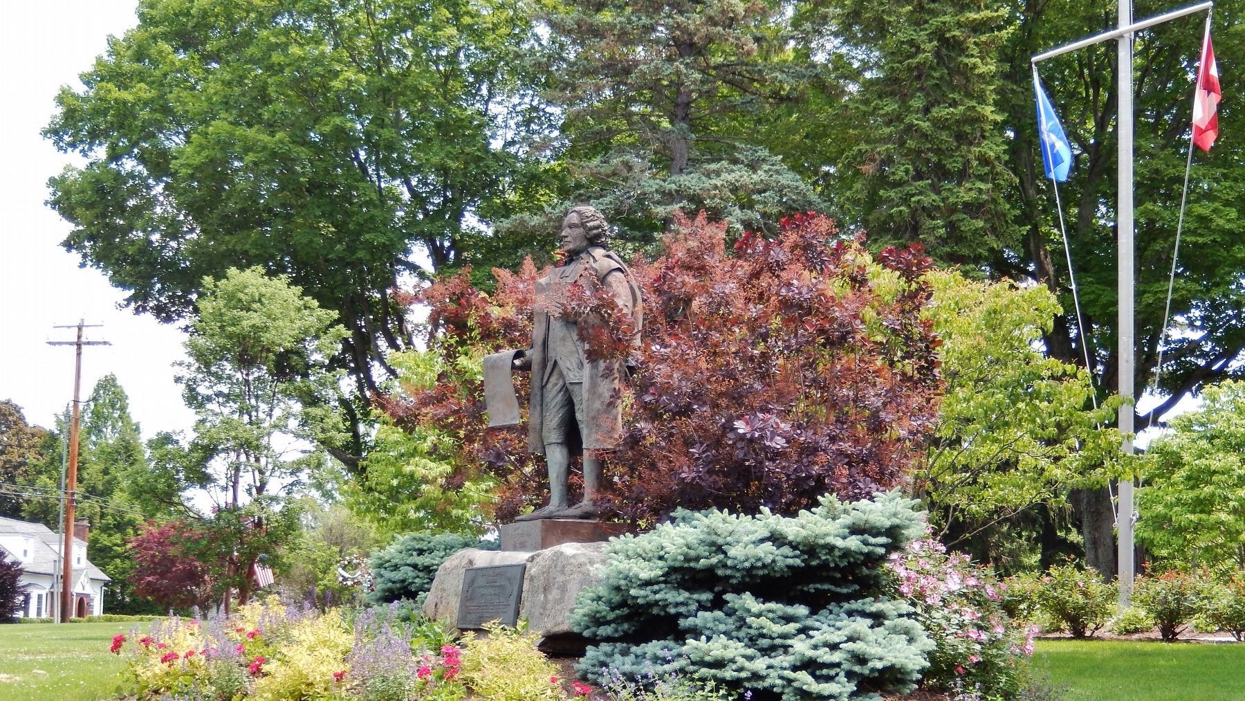 Jonathan Trumbull Statue & Marker (<i>wide view</i>) image. Click for full size.