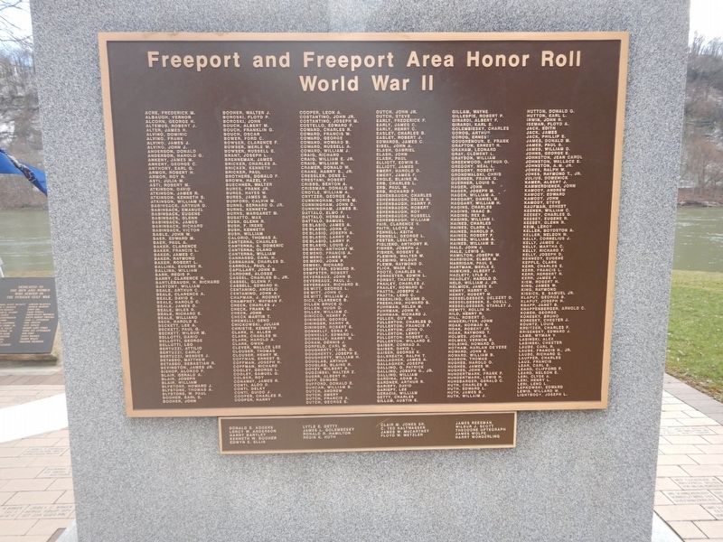 Freeport Veterans Memorial World War II Marker image. Click for full size.