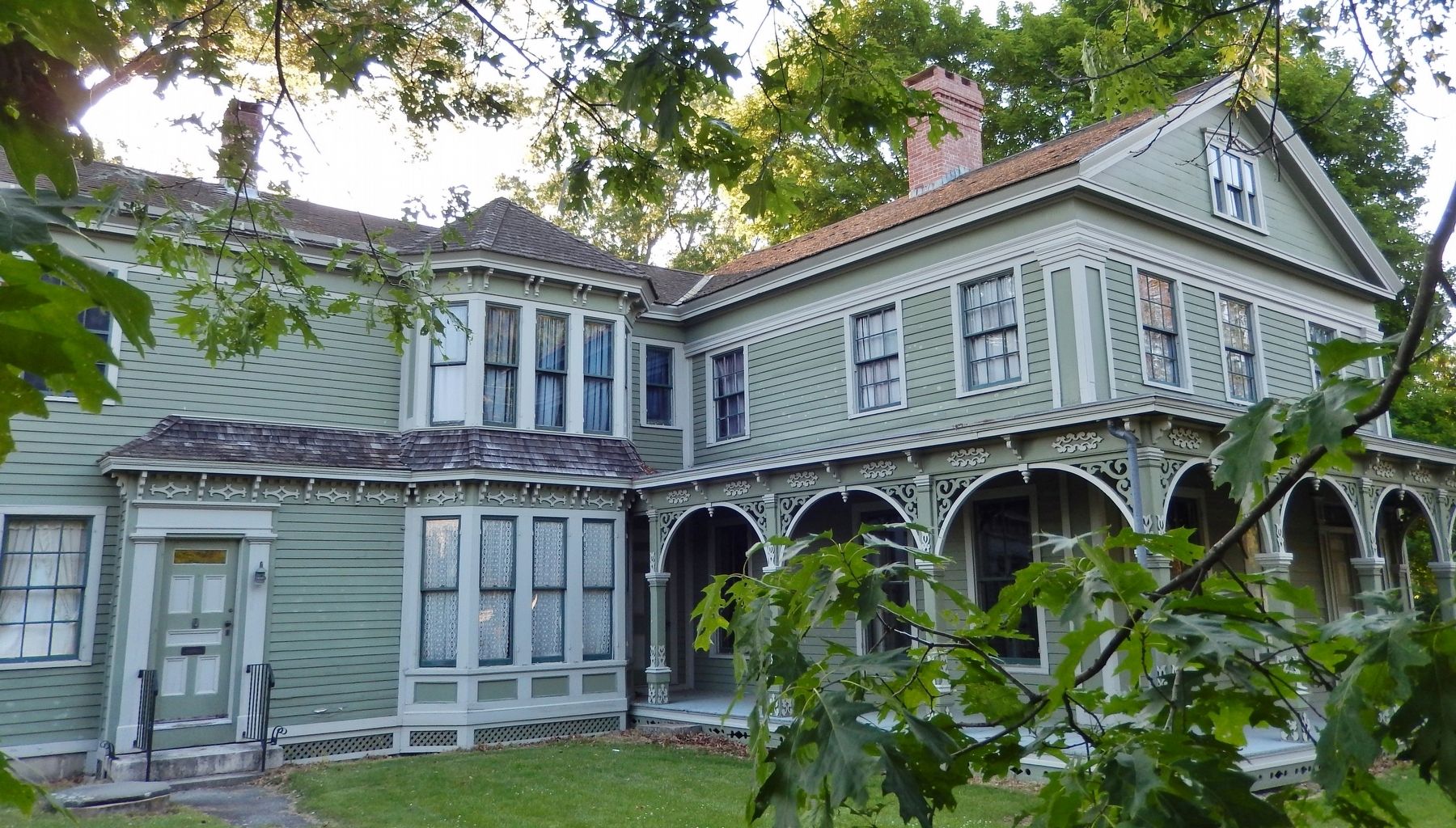 George Greenman House (<i>wide view</i>). Click for full size. George Greenman House (<i>wide view</i>) image. Click for full size.