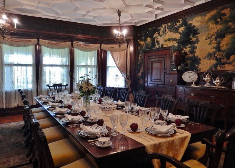 Dining Room image. Click for full size.