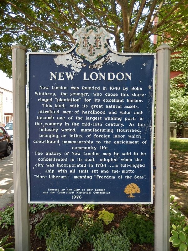 New London Marker (<i>tall view</i>) image. Click for full size.