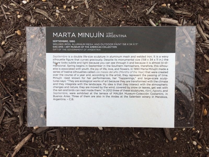 Marta Minuj�n Marker image. Click for full size.