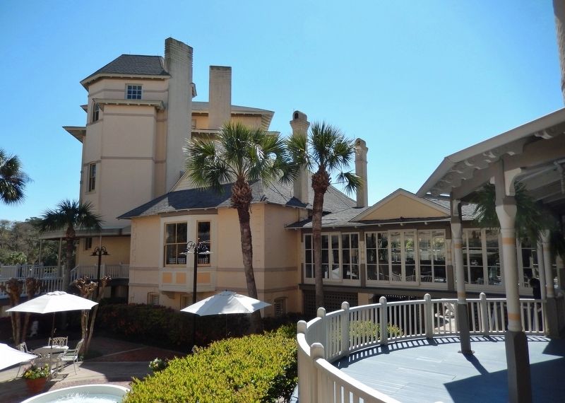 Jekyll Island Clubhouse (<i>courtyard</i>) image. Click for full size.