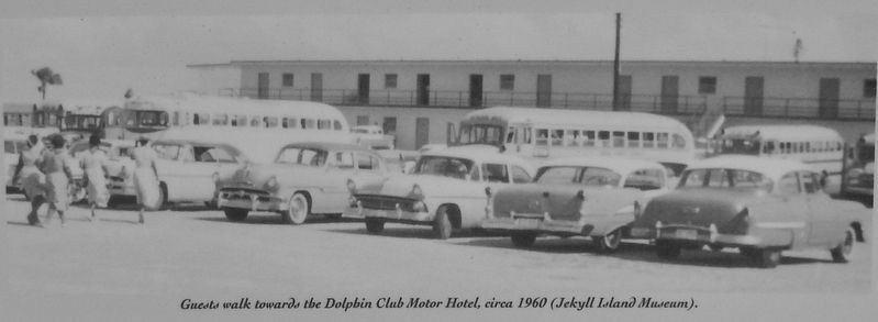 Marker photo detail: Dolphin Motor Hotel, circa 1960 image. Click for full size.