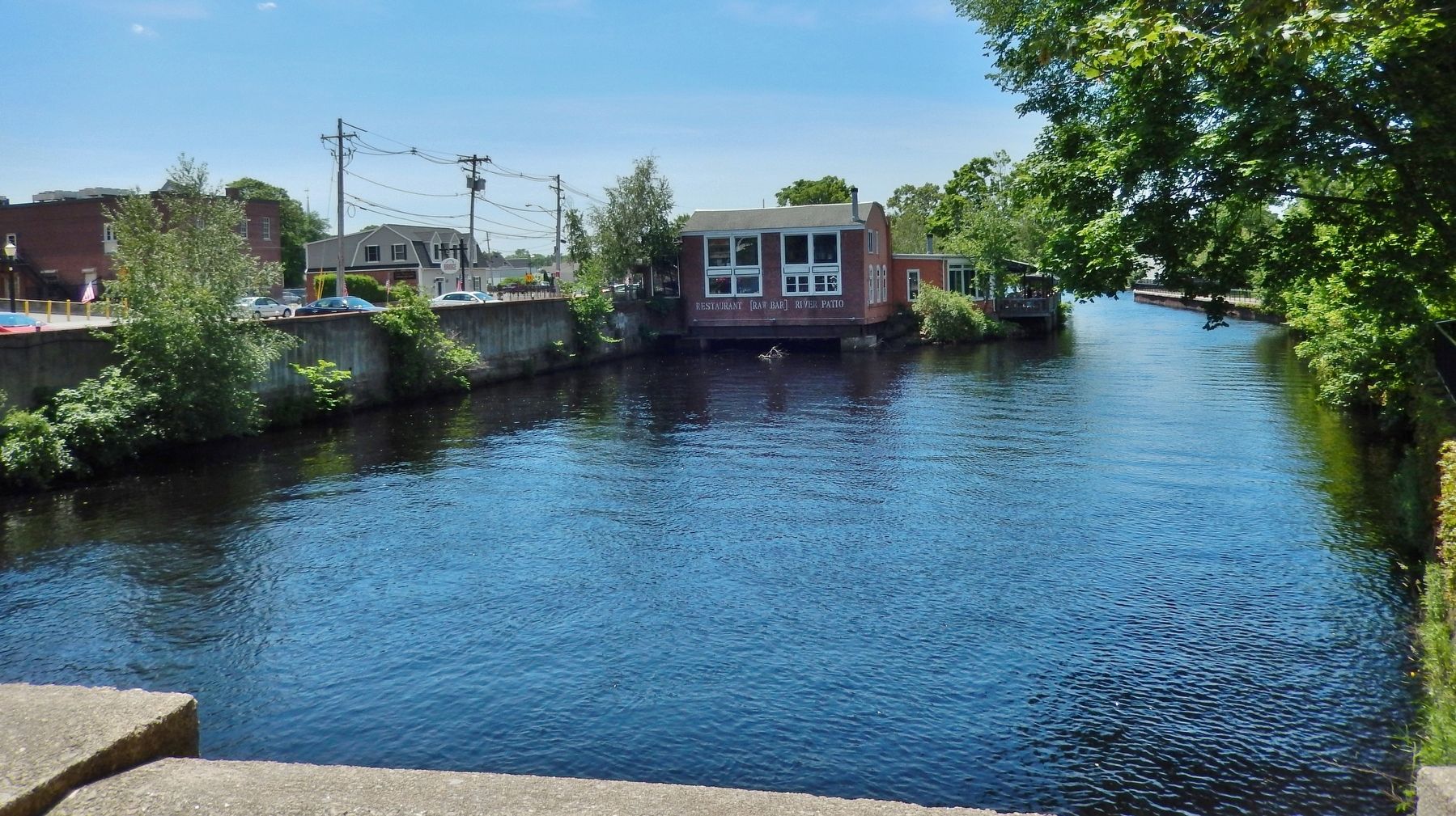 Pawcatuck River (<i>view south across Pawcatuck River from near marker</i>) image. Click for full size.