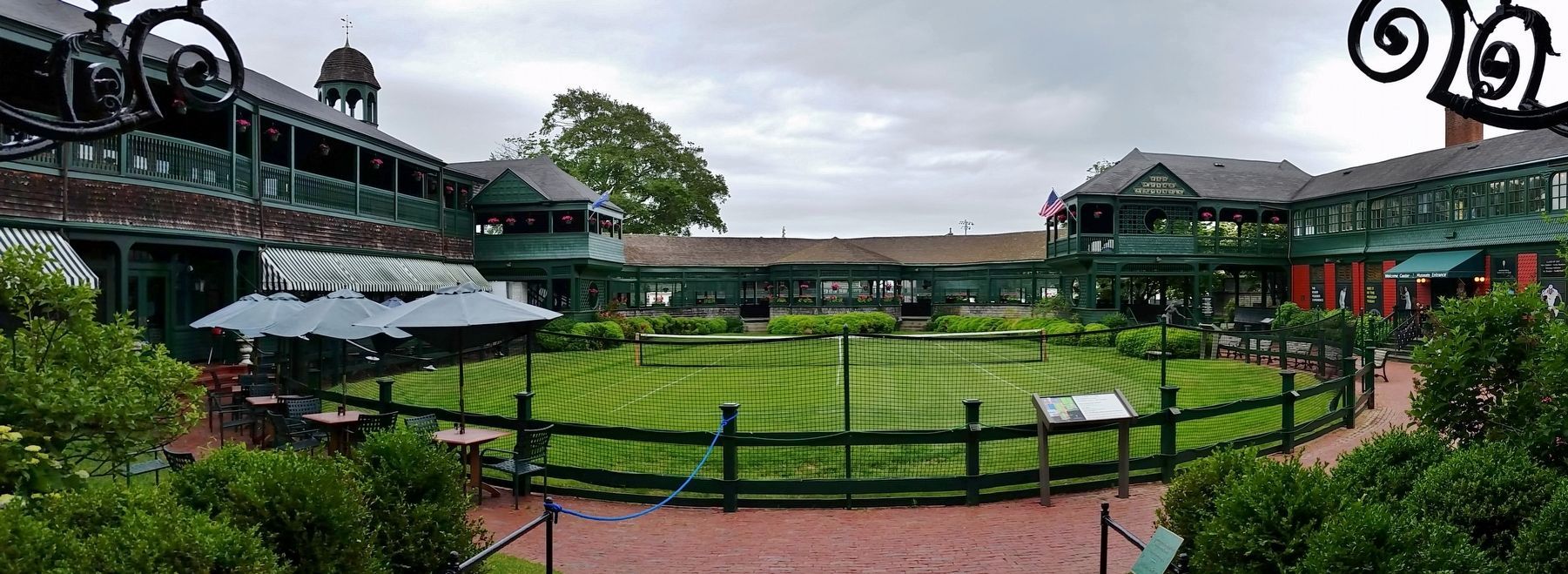 Newport Casino (<i>main courtyard & tennis court; wide view</i>) image. Click for full size.