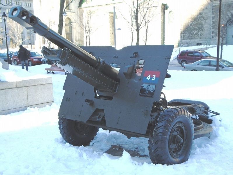 War Memorial Cannon. Click for full size. War Memorial Cannon image. Click for full size.