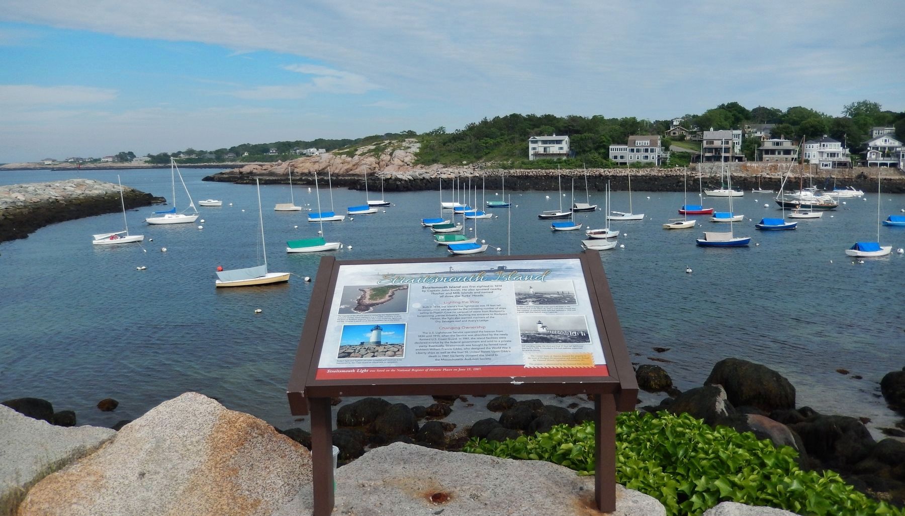 Straitsmouth Island Marker (<i>wide view; looking east across Rockport Harbor</i>) image. Click for full size.