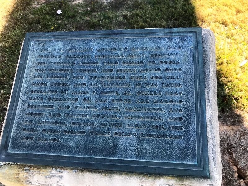 1100 Main Street at Hill Street Marker. Click for full size. 1100 Main Street at Hill Street Marker image. Click for full size.