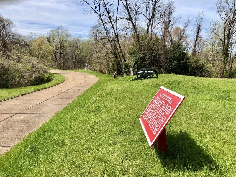 Lunette at left of Stockade marker in foreground just west of Old Graveyard Road. image. Click for full size.
