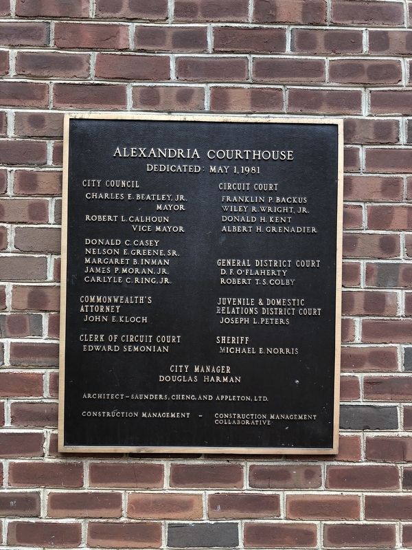 Alexandria Courthouse Dedication Plaque image. Click for full size.