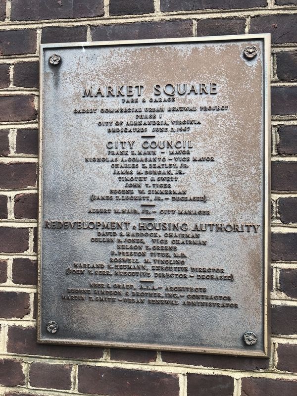 Market Square plaque nearby image. Click for full size.