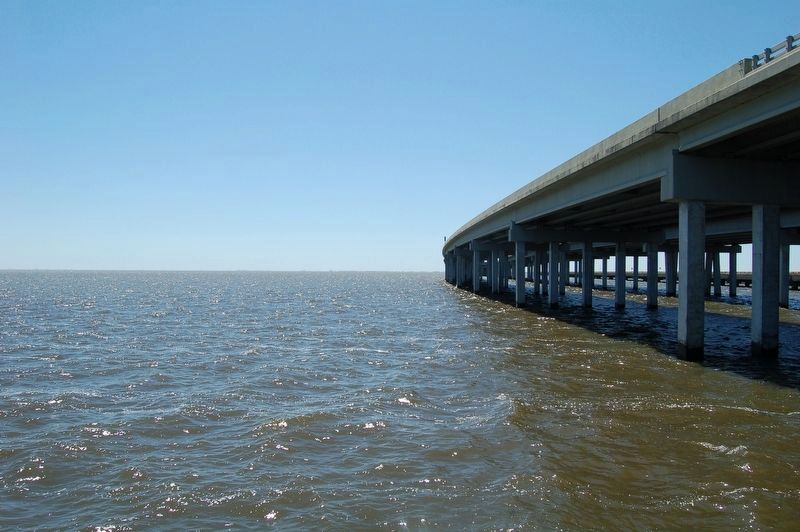 St. Tammany Fishing Pier image. Click for full size.