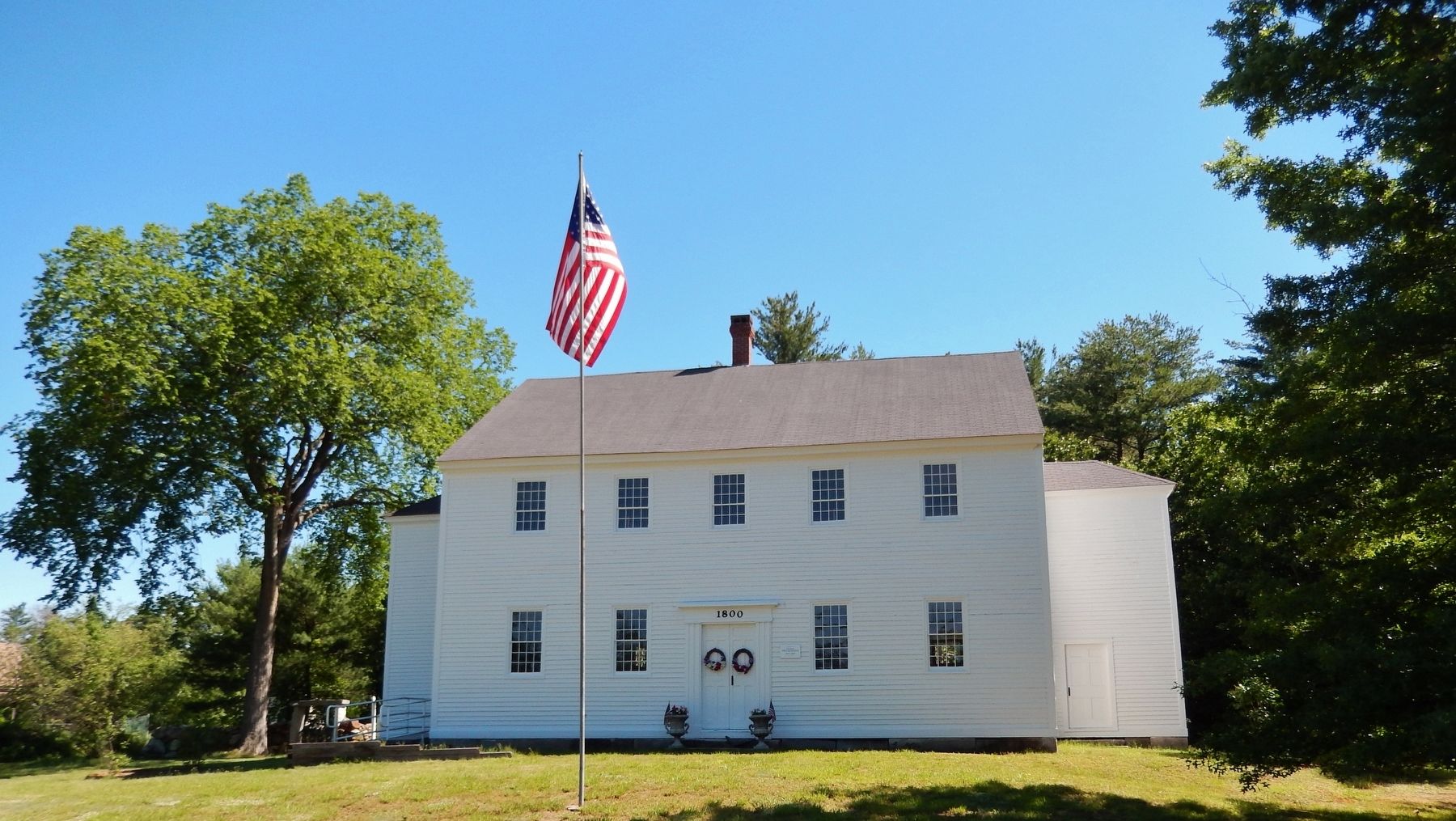 Meeting House (1800) image. Click for full size.