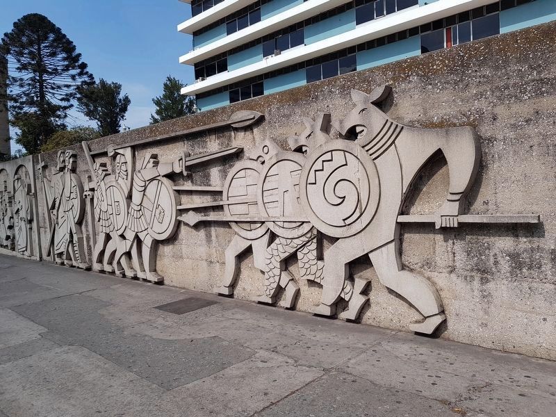 "Then the mural is divided in two when the struggle of the conquest takes place". Click for full size. "Then the mural is divided in two when the struggle of the conquest takes place" image. Click for full size.