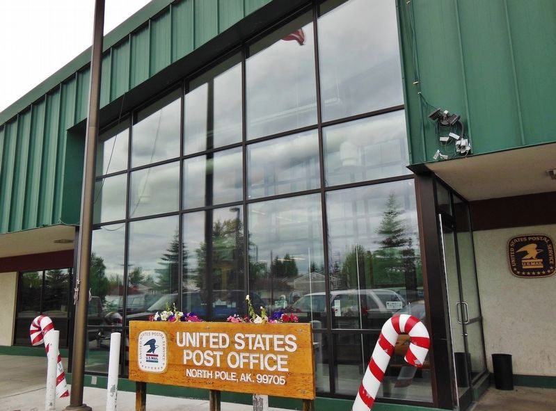 United States Post Office, North Pole, Alaska image. Click for full size.