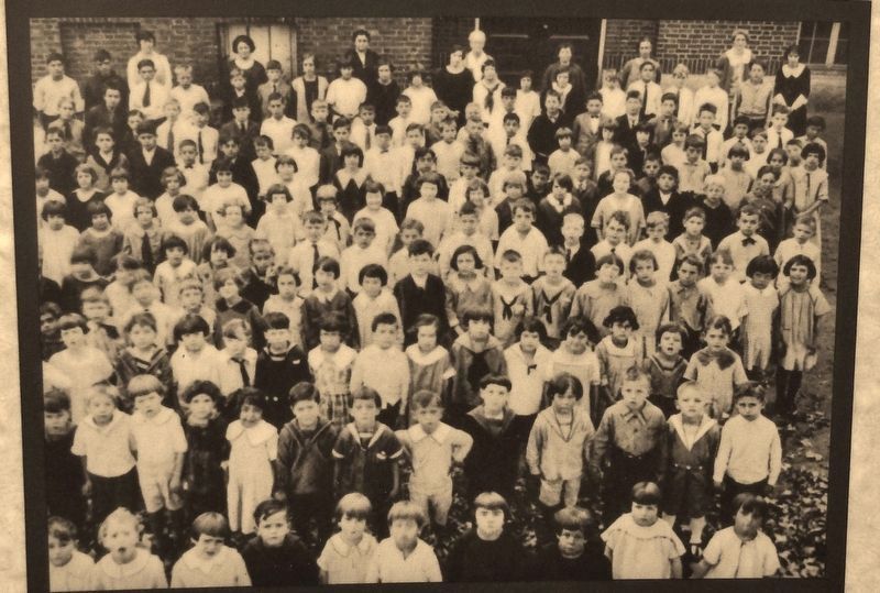 Marker detail: Walker School, kindergarten through fourth grades, May 1925 image. Click for full size.