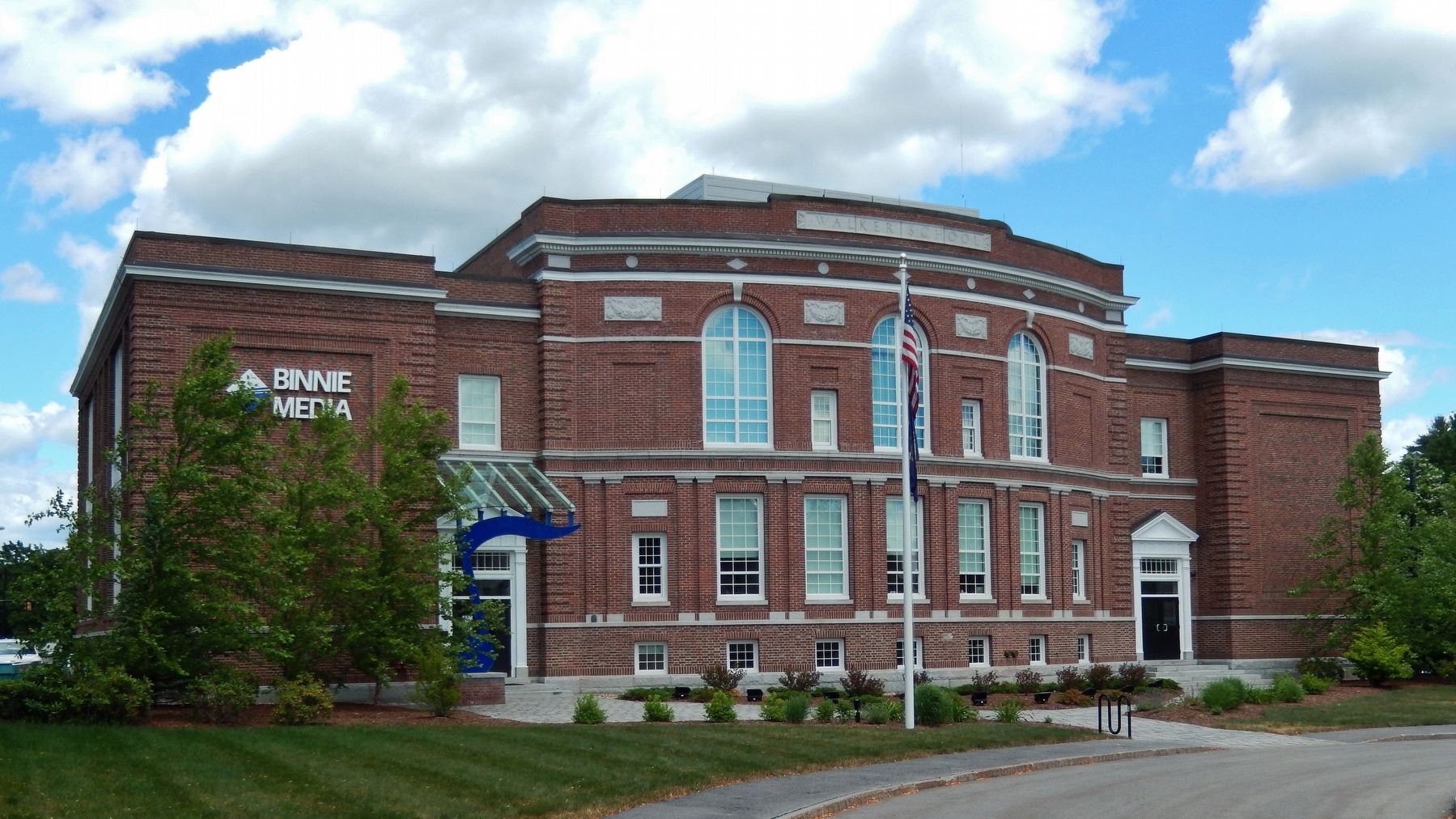Walker School Building image. Click for full size.