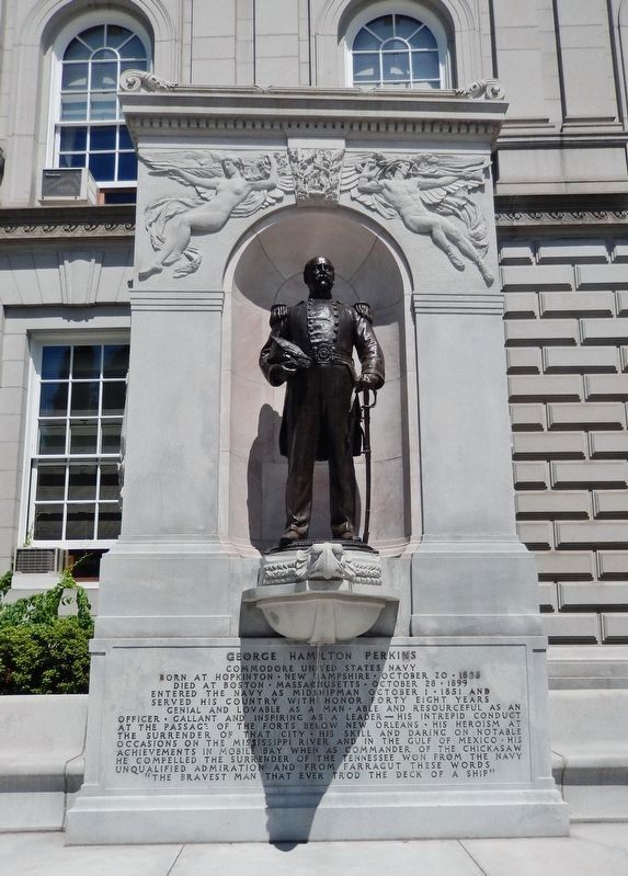 Commodore George Hamilton Perkins Statue image. Click for full size.