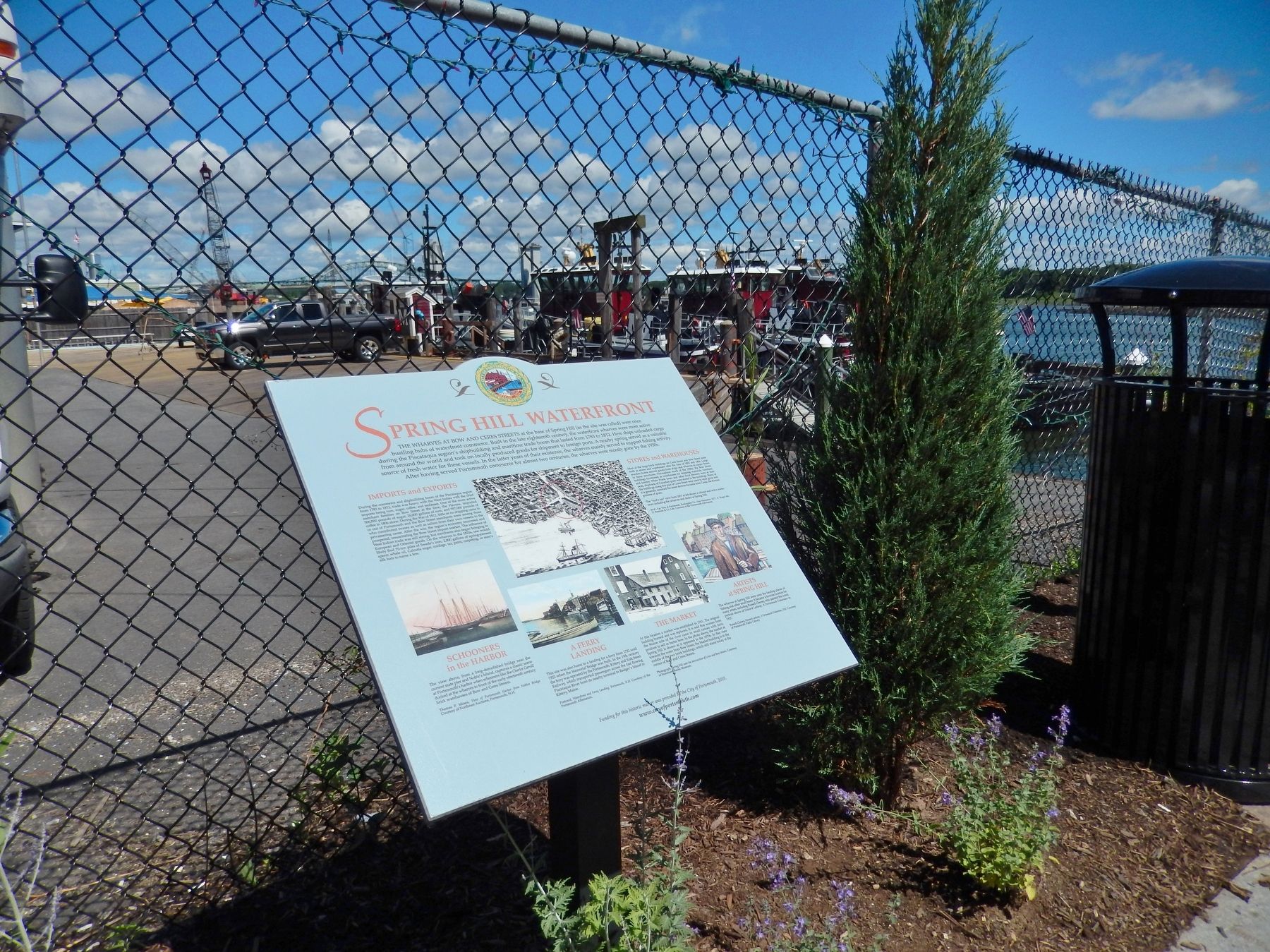 Spring Hill Waterfront Marker (<i>wide view; overlooking dock beyond the fence</i>) image. Click for full size.