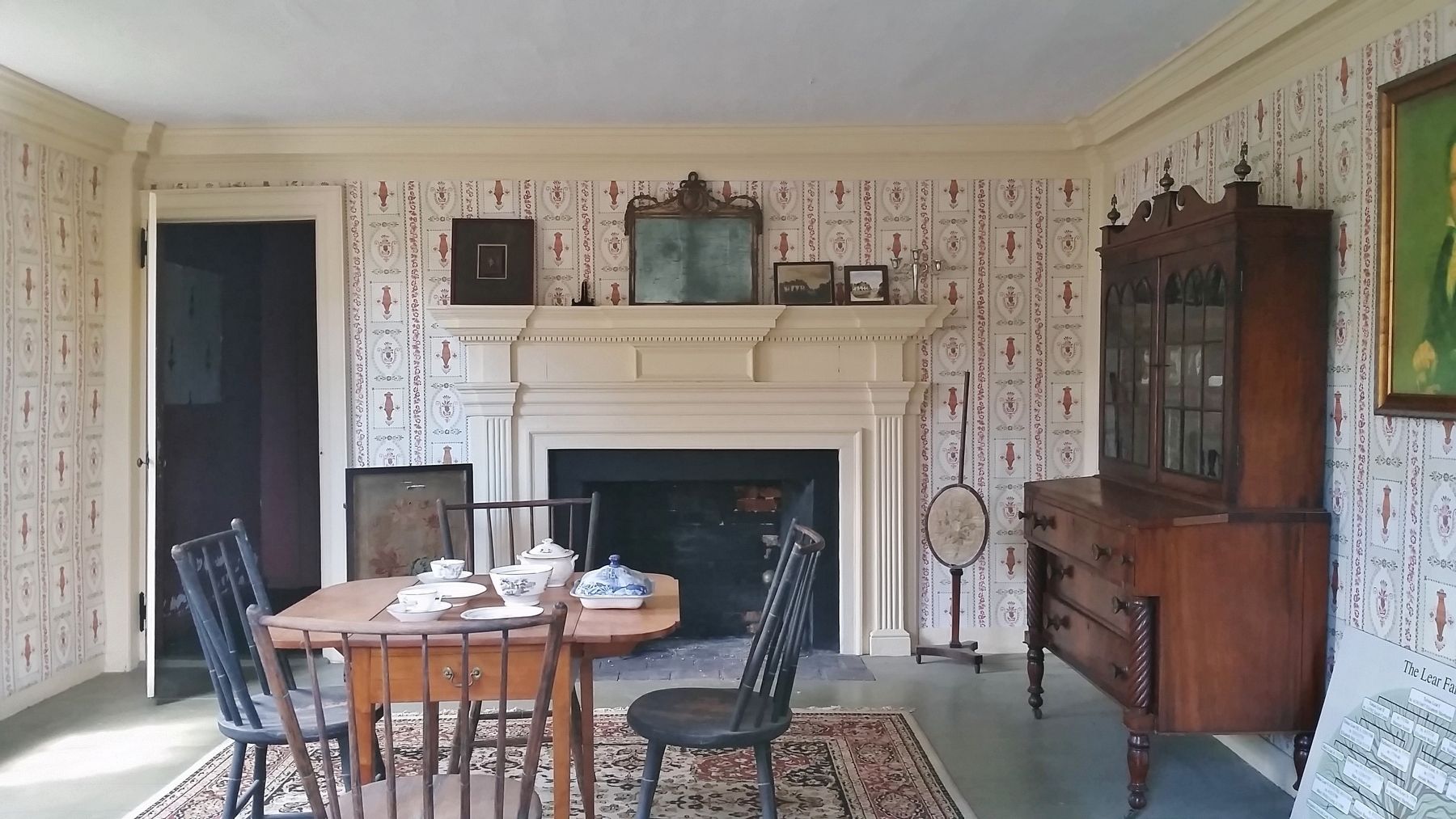House detail: interior. Click for full size. House detail: interior image. Click for full size.
