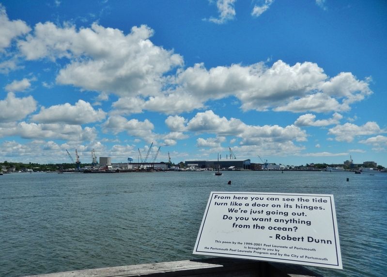 Portsmouth Navy Shipyard (<i>view from North Pier</i>) image. Click for full size.