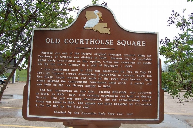 Alexandria Daily Town Talk / Old Courthouse Square Marker image. Click for full size.