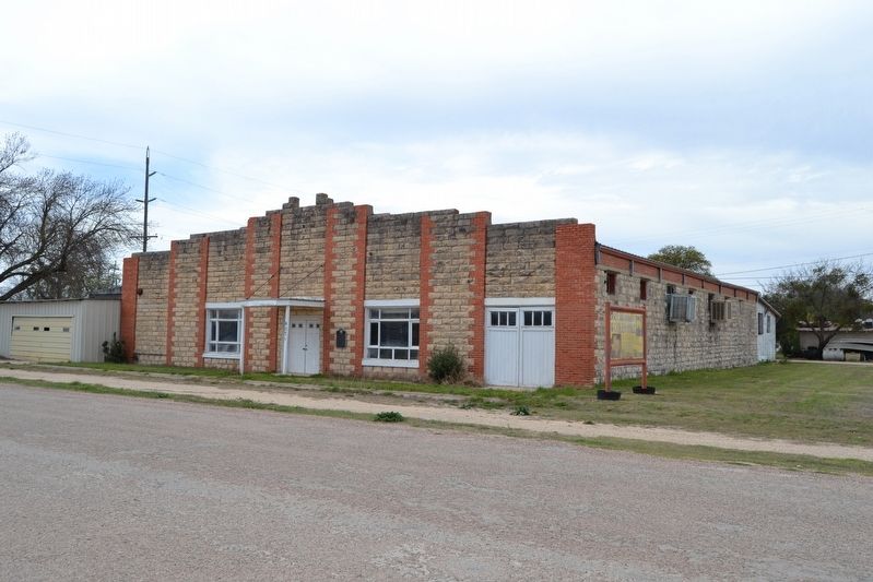 West Texas Woolen Mills Building image. Click for full size.