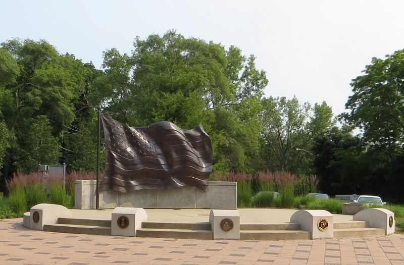 Waukegan Veterans Memorial Bronze Flag image. Click for full size.