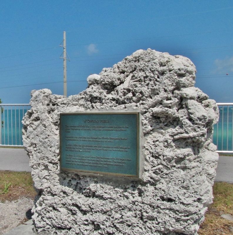 Highway Piers Marker (<i>tall view</i>) image. Click for full size.