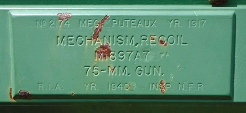 War Memorial 75mm Gun 01 Recoil Mechanism Plate image. Click for full size.