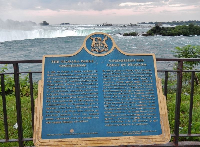 The Niagara Parks Commission Marker (<i>wide view; Horseshoe Falls in background</i>) image. Click for full size.