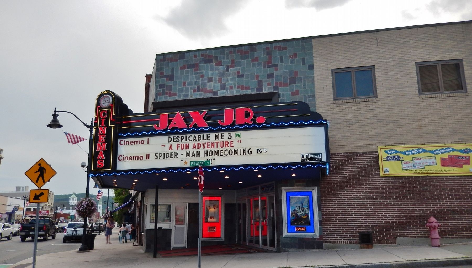 Jax Jr. Cinemas (<i>Pleasant Street view</i>) image. Click for full size.