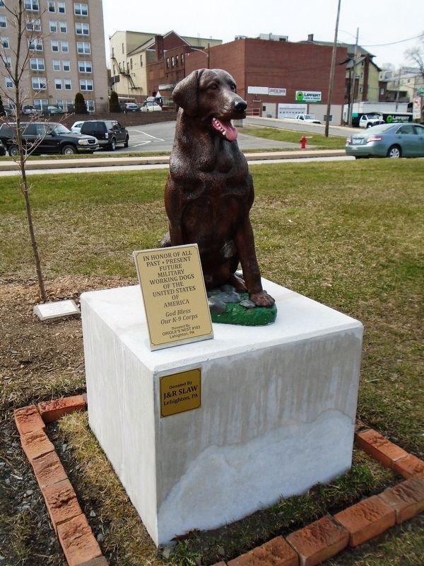 Military Working Dogs Memorial image. Click for full size.
